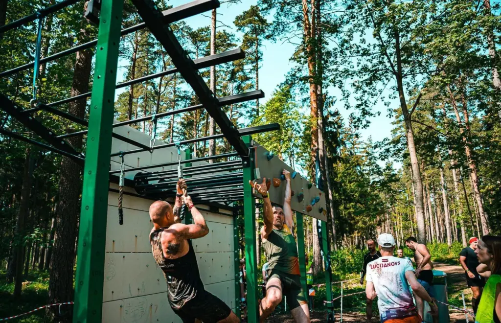 structure ninja warrior extérieure