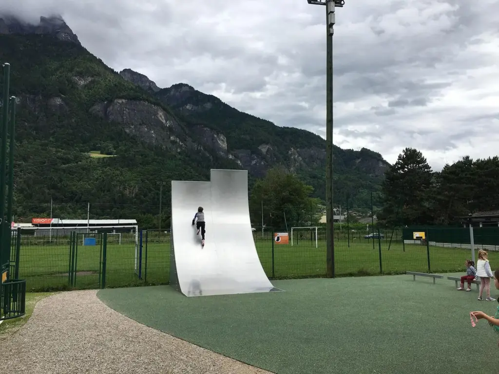 Mega Mur ninja extérieur double warped wall en acier galvanisé
