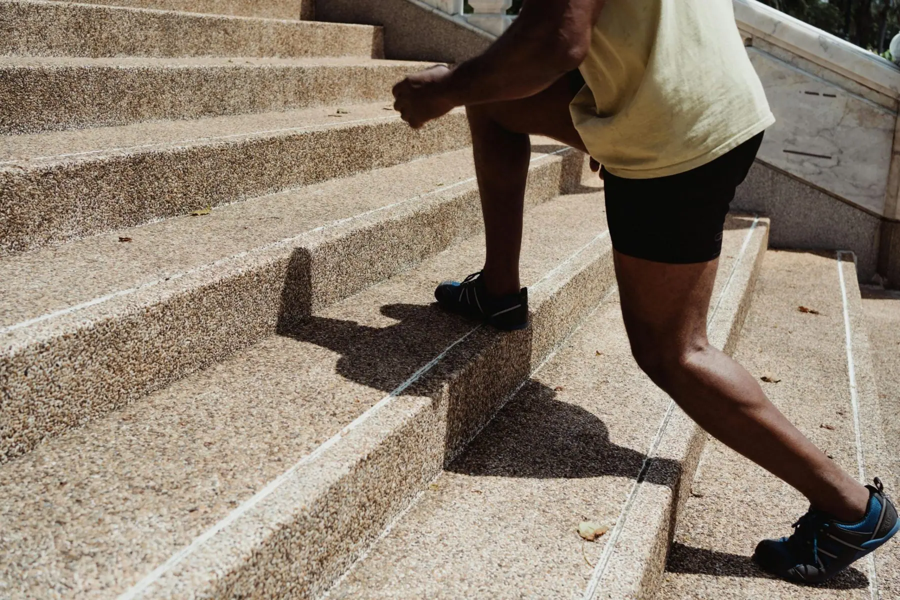 COURSE À PIED ET MUSCLES ABDOMINAUX – LA COURSE À PIED EST-ELLE BONNE POUR LES MUSCLES ABDOMINAUX