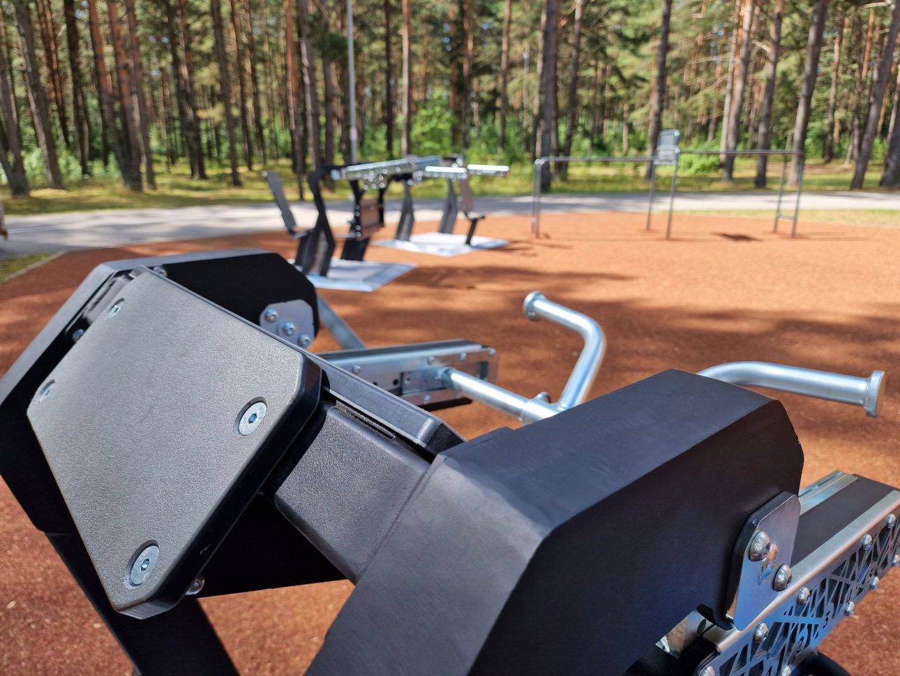 Équipements de fitness en plein air à vendre avec light in fitness