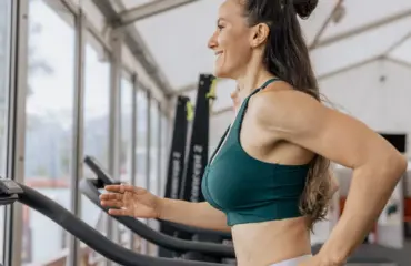 entraÎnement sprint au gymnase