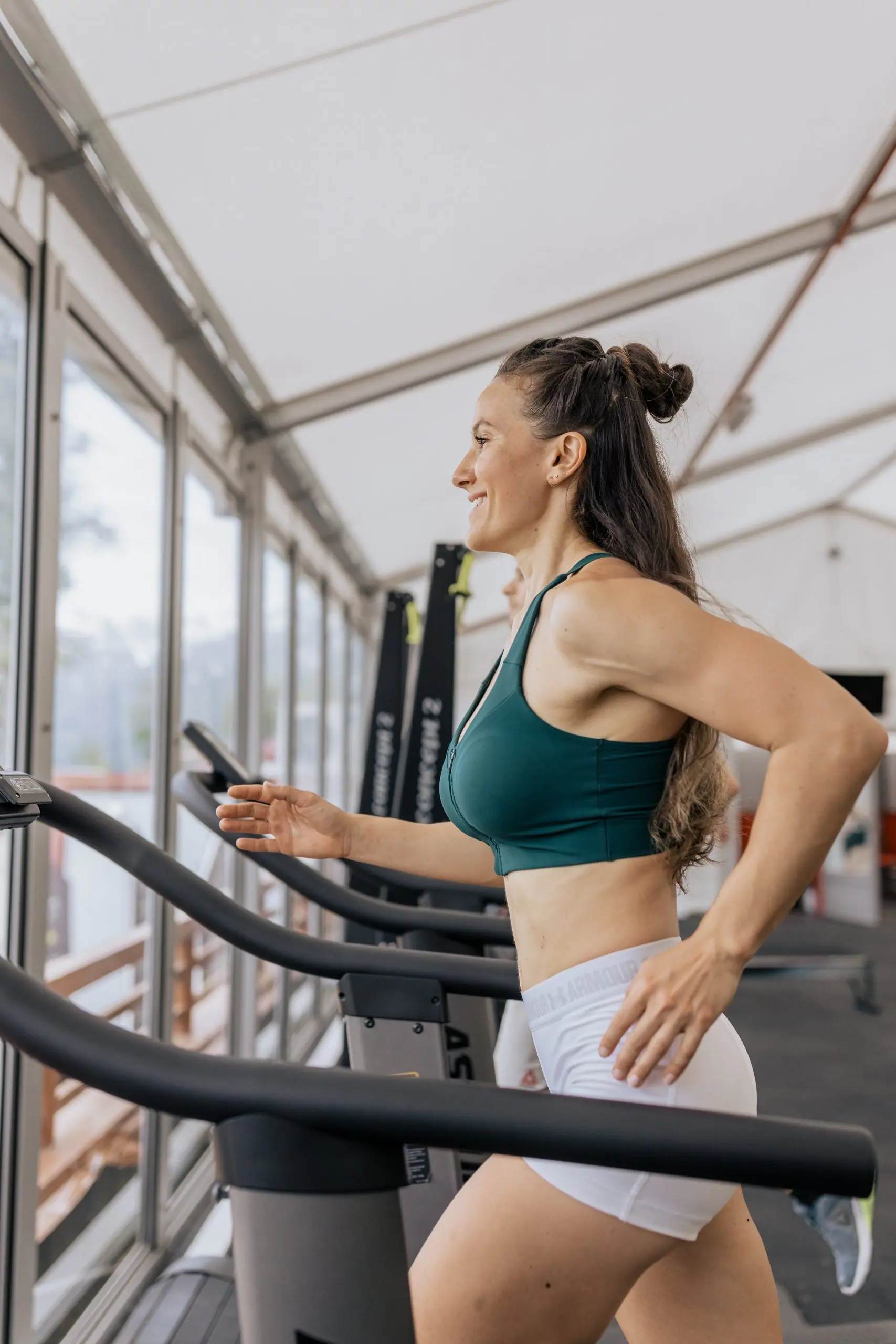 entraÎnement sprint au gymnase