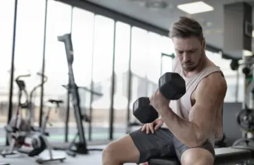 guide ultimatif pour muscler vos bras exercices efficaces et explications détaillées