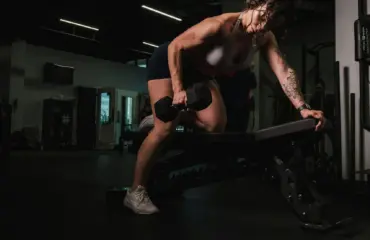 rowing haltères. l'exécution est tout