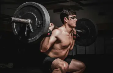 squats complets, parallèles ou demi quelle variante est idéale pour la santé de vos genoux