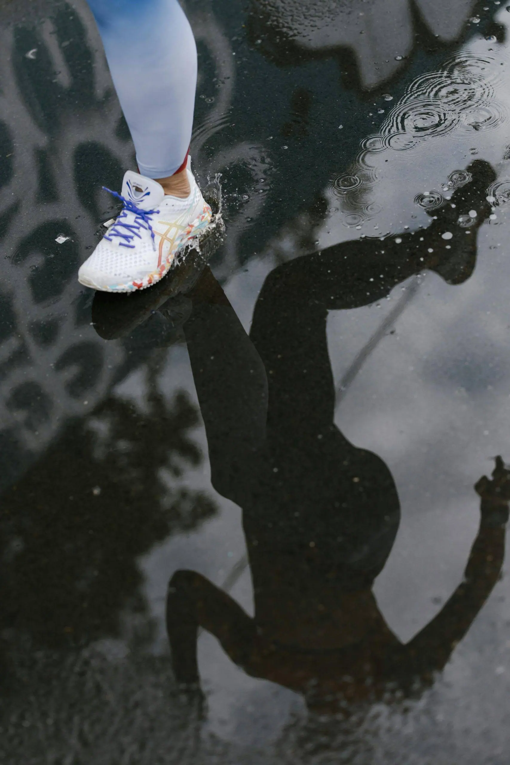 COURIR SOUS LA PLUIE - IMMUNITÉ AUX CHUTES