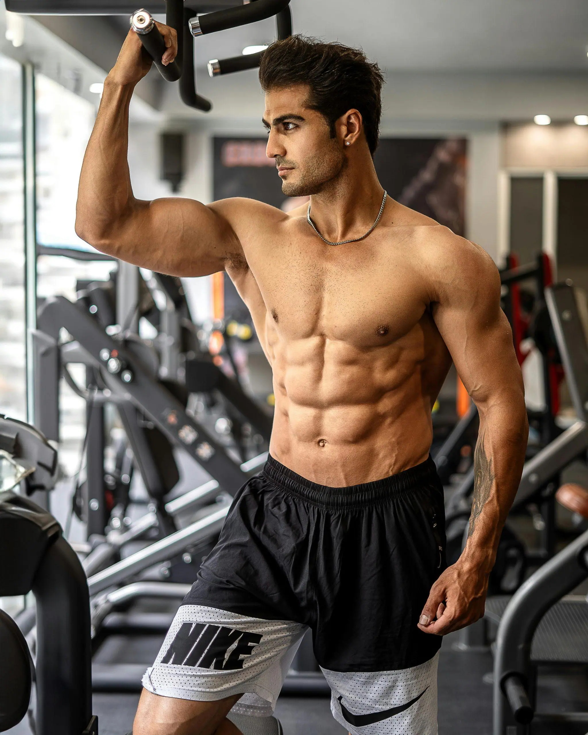 Abdomen – soutient tout le corps. Il ne fait toujours pas assez d'exercice