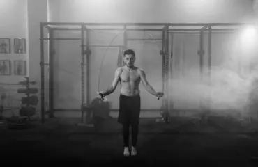 entraînement à la corde à sauter – effets et exemples d’exercices Entraînement à la corde à sauter – effets et exemples d'exercices