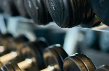 les bienfaits de la musculation pour la santé mentale mieux dans son corps, mieux dans sa tête (et non, soulever des poids ne vous rendra pas dingue) Les bienfaits de la musculation pour la santé mentale Mieux dans son corps, mieux dans sa tête (Et non, soulever des poids ne vous rendra pas dingue)