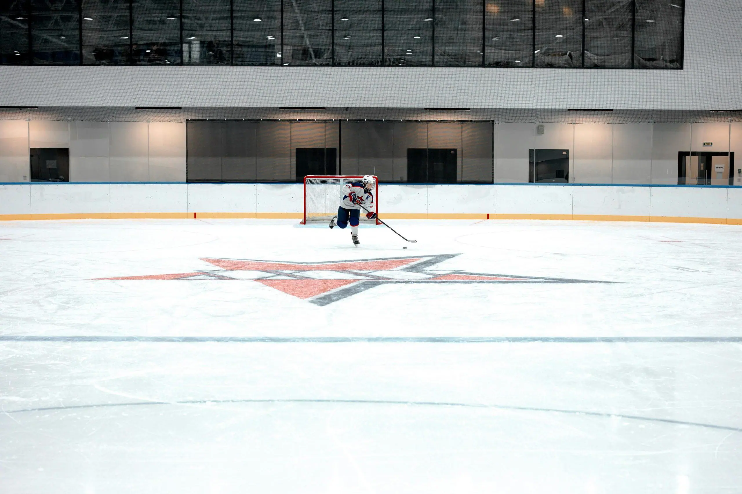 Light In Fitness ICE FLOOR Le Revêtement Résistant Pour Vos Patinoires