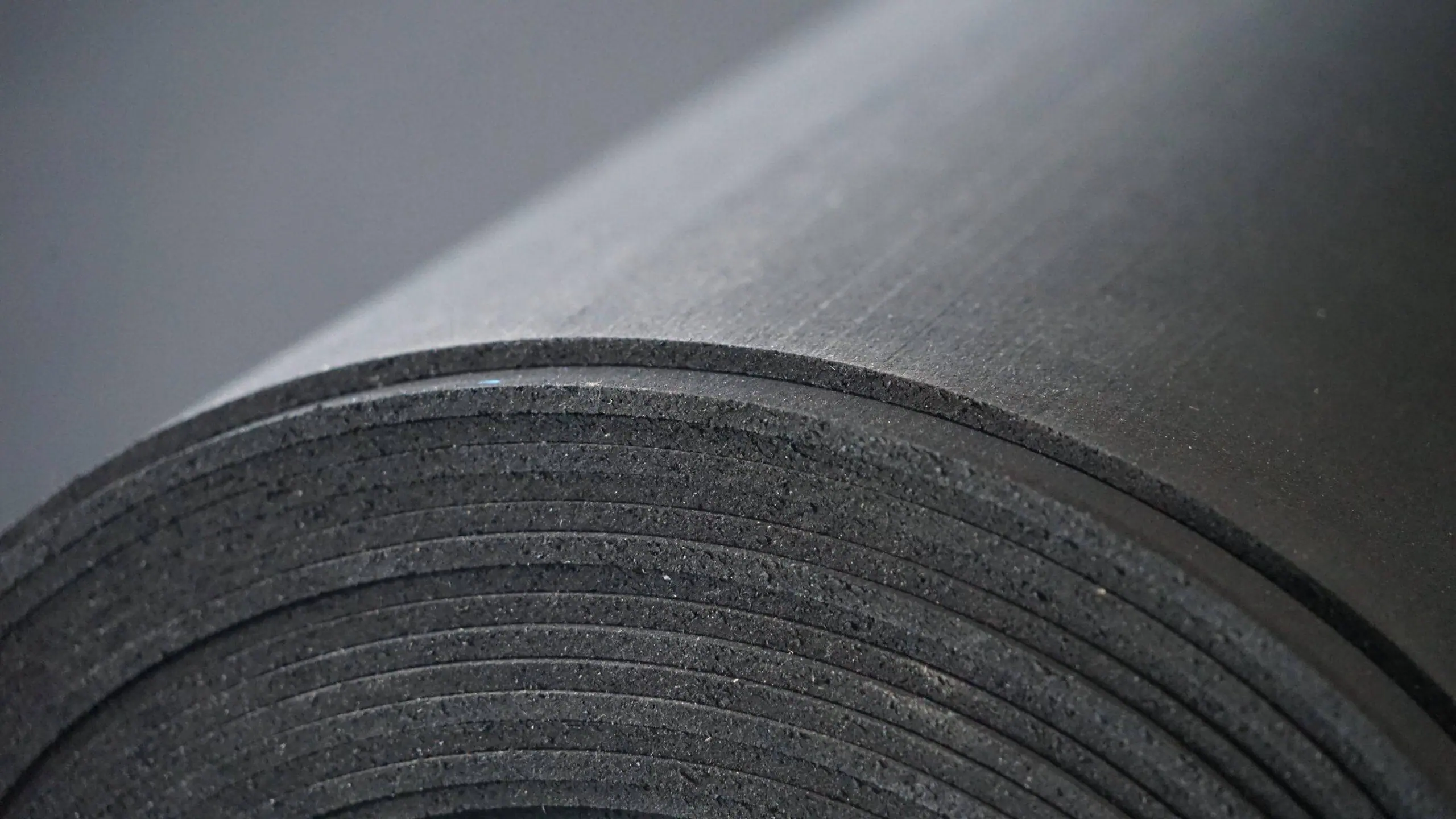 Rubber Flooring Roll 4 mm — 10 x 1.25 m (12.5 m2)