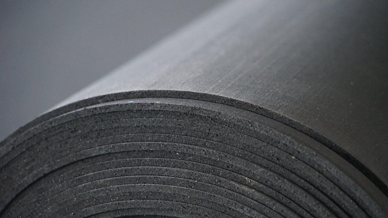 Sols Sportifs en Rouleau au Mètre et en Rouleau La Solution Idéale pour Aménager Vos Espaces Sportifs