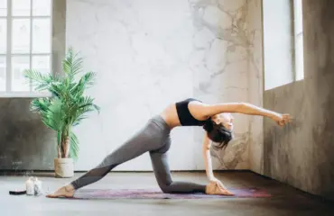 Yoga régénératif (qu'est-ce que c'est, comment le pratiquer, 13 bienfaits)