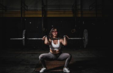 comment augmenter ses performances au thruster crossfit – light in fitness Comment Augmenter ses Performances au Thruster CrossFit – Light In Fitness