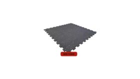 dalle puzzle caoutchouc 100 x 100 cm – 7 mm – gris foncé moucheté – erp cfl s2 – indice cov a+