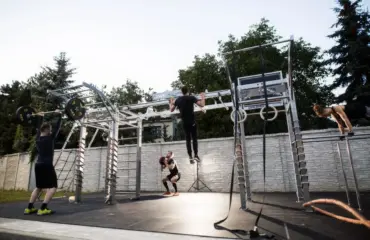 Équipements aire de fitness - résistants à la corrosion - plage et parc de bord de mer – L’expertise Light In Fitness