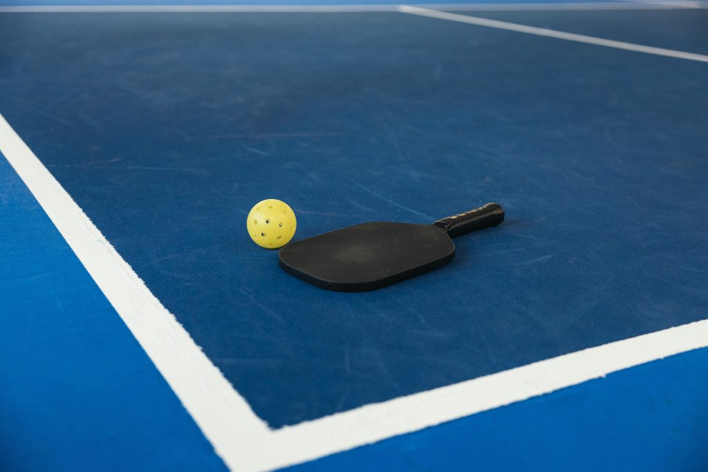 Comprendre les différents revêtements de sol pour Pickleball
