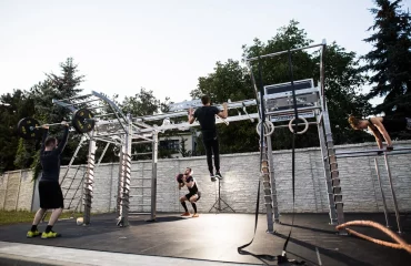 Entreprise française et fabricant européen d'équipements de parkours, ninja et street workout - un acteur clé des aménagements sportifs extérieurs