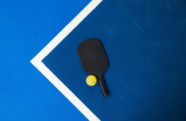Terrain de pickleball en pvc et dalle clipsable en polypropylène choisir la surface idéale