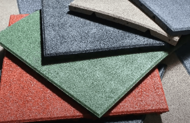 Spécialiste de sols souples et revêtements sportifs pour intérieur et extérieur