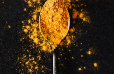 10 bienfaits du curcuma et de la curcumine (et comment l’utiliser)