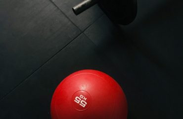 Densité d’un sol sportif pourquoi 900 kgm³ est (souvent) un piège — le guide pro pour choisir sans regrets