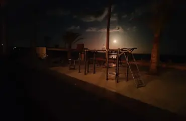 Quel fabricant est le plus pertinent pour un projet de « street gym » en centre-ville accessible