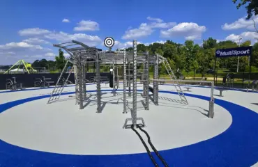 pourquoi choisir l’inox pour une cage outdoor et quel surcoût prévoir Cage street workout inox vs acier galvanisé structure calisthenics extérieur coût durabilité