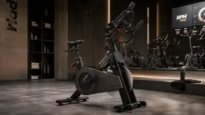 Vélo de biking et spinning professionnel : les 2 méthodes de freinage et les 2 méthodes d&rsquo;entraînement de la roue pour vos cours collectifs RPM selon notre expert
