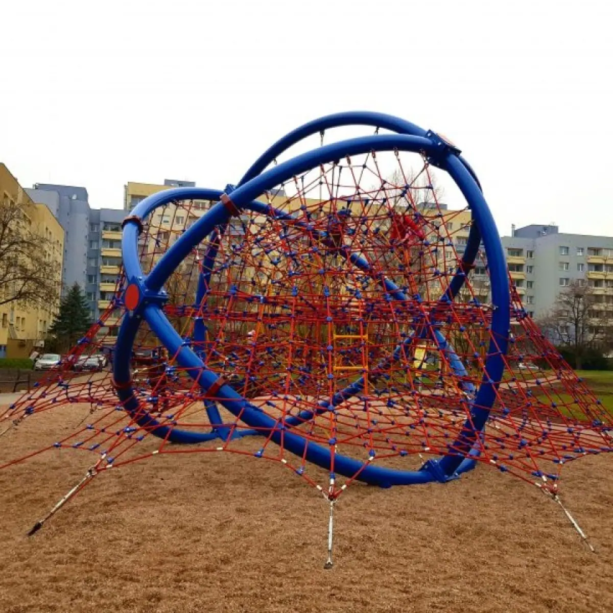 KONOPUS - Suspended Spider-Web Rope Climbing Frame
