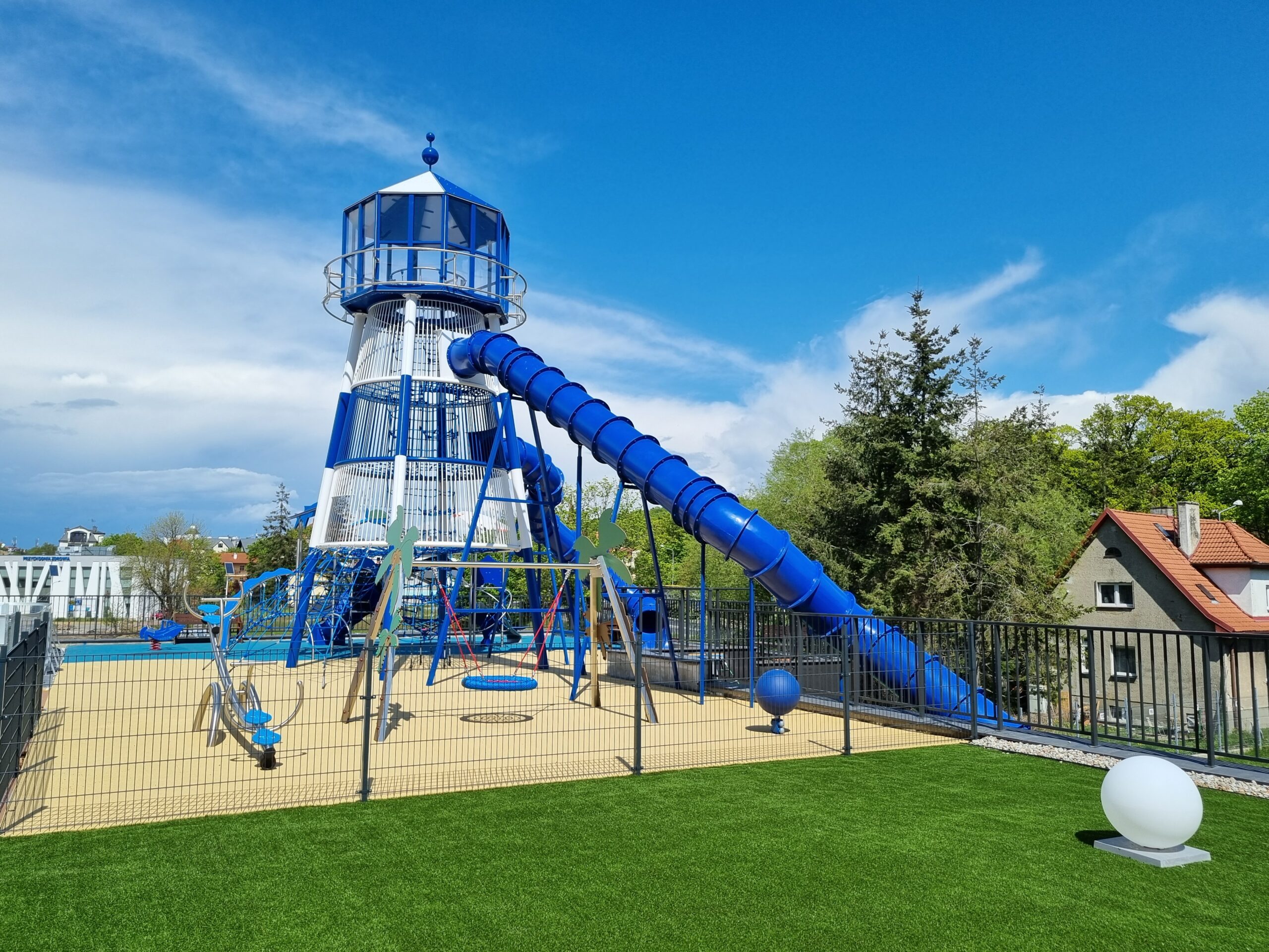 Structure de jeu en corde pour aire de jeux exterieure - PHARE