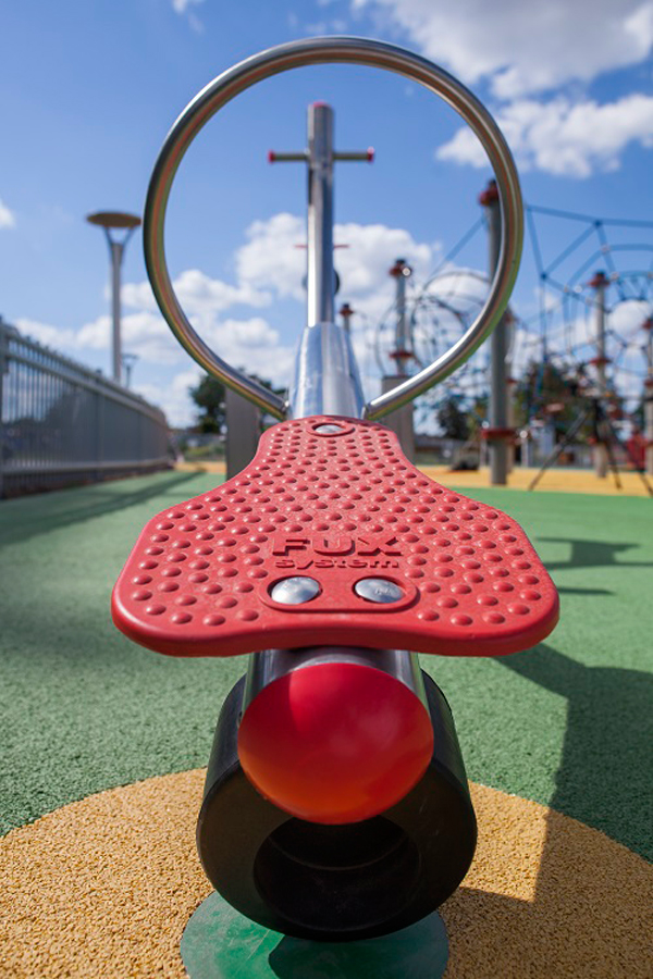balancoire a bascule pour aire de jeux exterieure