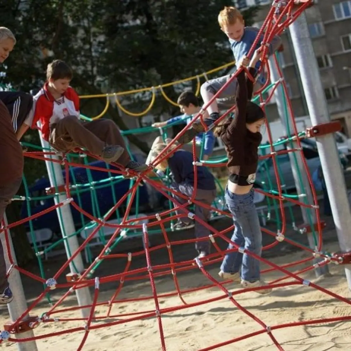Centaurus Rope Play Structure with Straight Slide