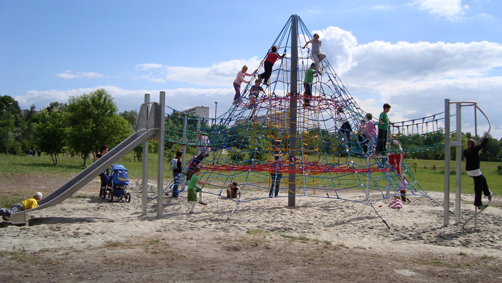 pyramide de jeu en corde 6 m vue detaillee 4