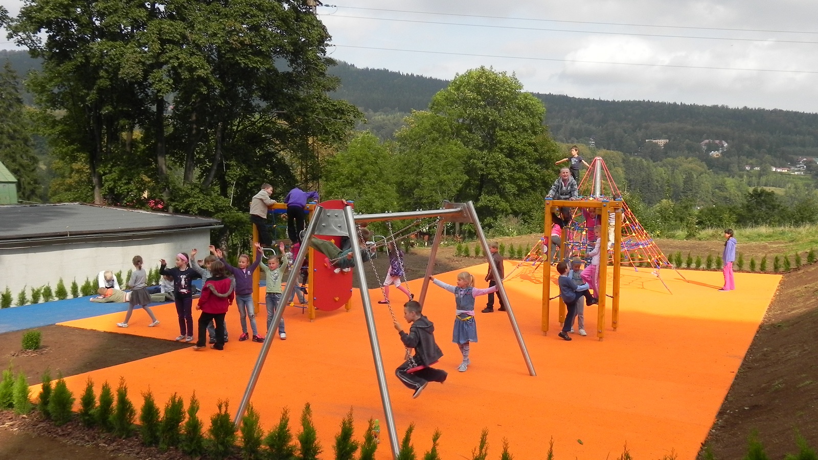 balancoire double pour aire de jeux exterieure