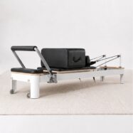 Reformer Pilates Aero à cadre aluminium anodisé, vue 1