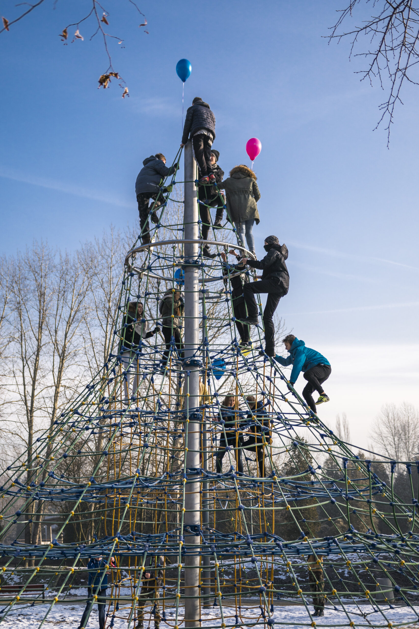 pyramide de jeu en corde 8 m vue detaillee 1