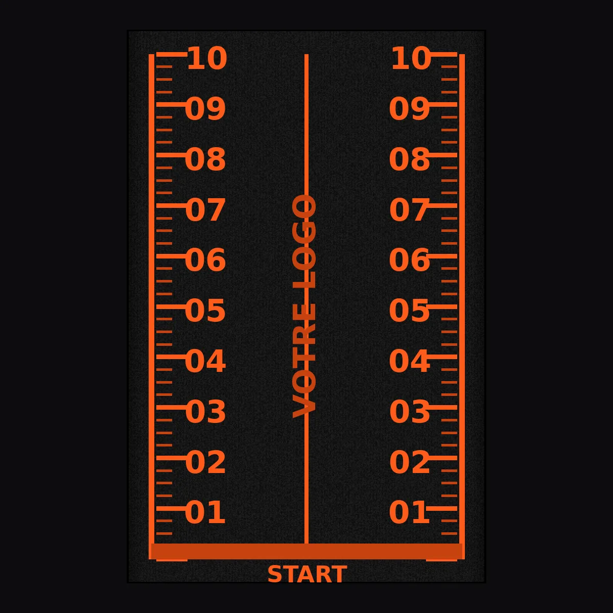 Piste Gazon 16 mm H2 Compétition avec Logo Personnalisé, vue de dessus, marquage orange sur gazon noir