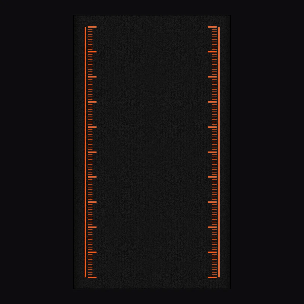Piste Gazon 16 mm Graduée S-005, vue de dessus, marquage orange sur gazon noir